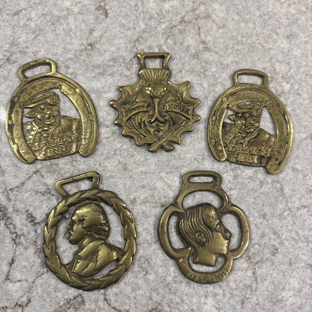Vintage Lot Of 5 Brass Horse Medallion Scotland Jamaica Inn Oliver Twist Clipper